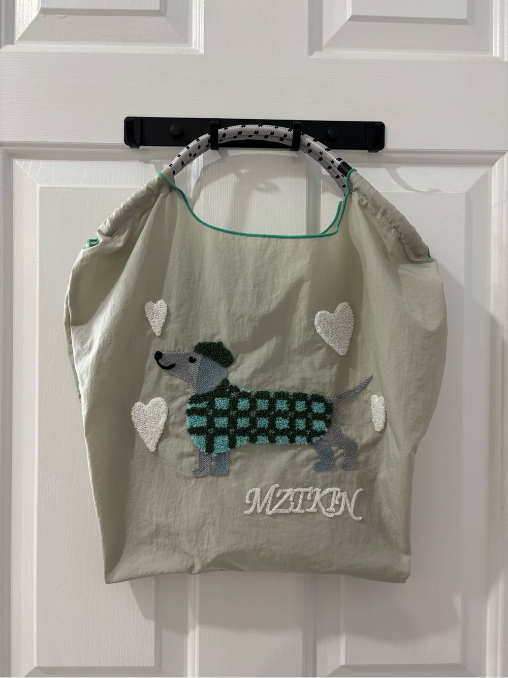 2/$15 ight Sage Tote with Dachshund Applique Sturdy and Light weight